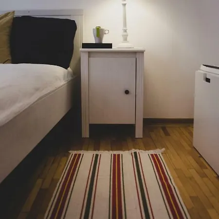 Strada Smardan Studio * Bucharest